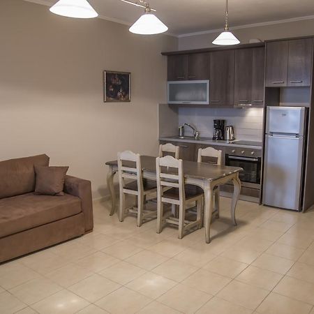Aperanto House Paralia Loutsas Exterior photo